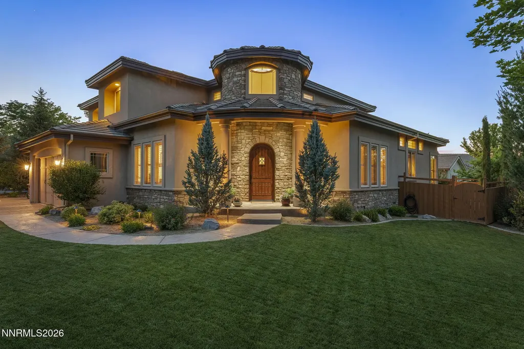 6389 Rey Del Sierra Sparks NV 89436