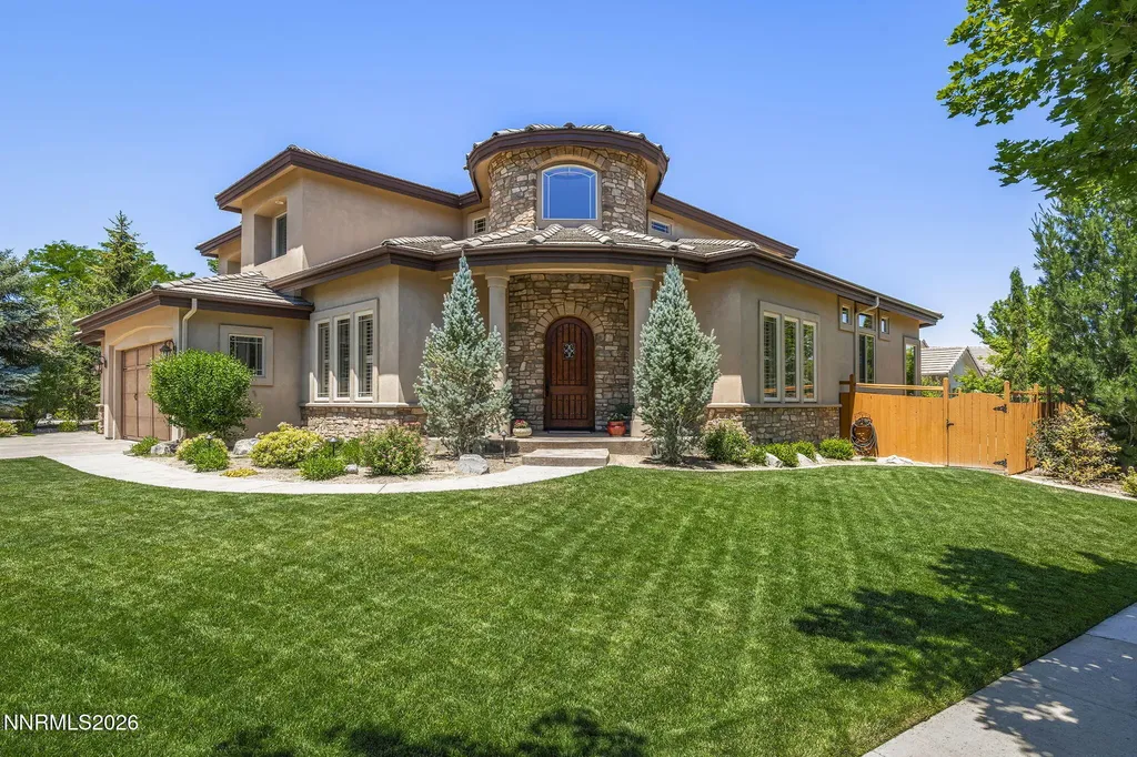 6389 Rey Del Sierra Sparks NV 89436