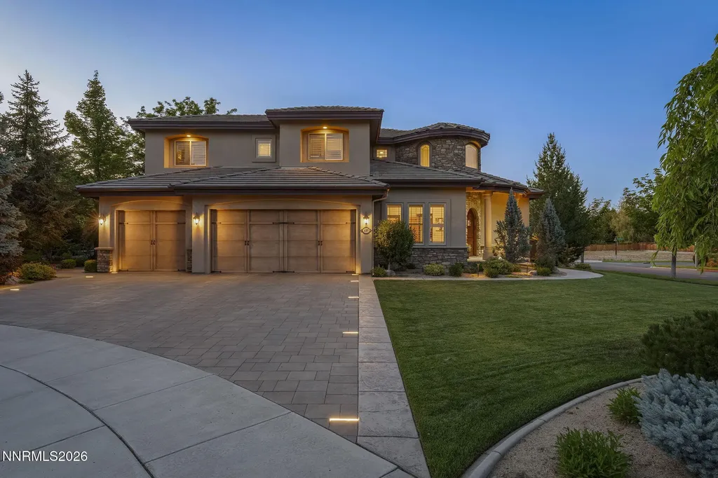 6389 Rey Del Sierra Sparks NV 89436