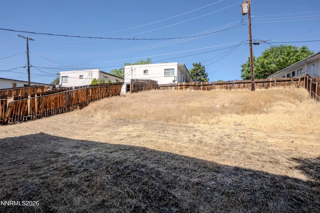 2315 Tripp Reno NV 89512