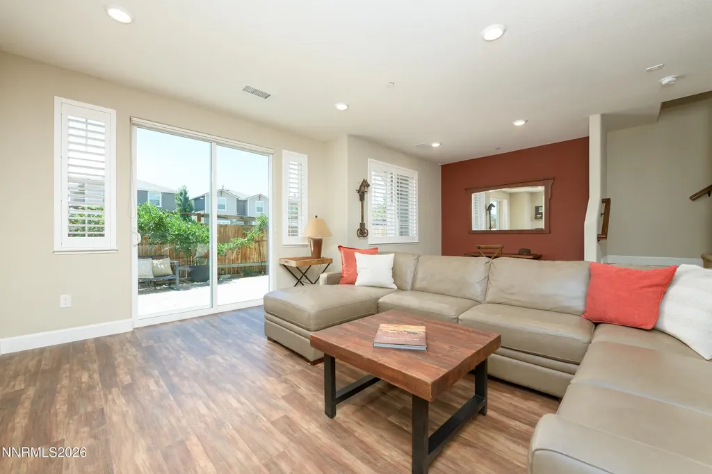 1253 Concho Gardnerville NV 89410
