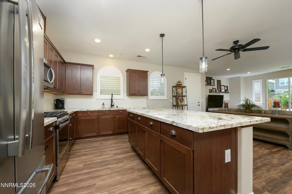 1253 Concho Gardnerville NV 89410