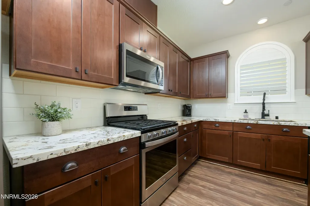 1253 Concho Gardnerville NV 89410