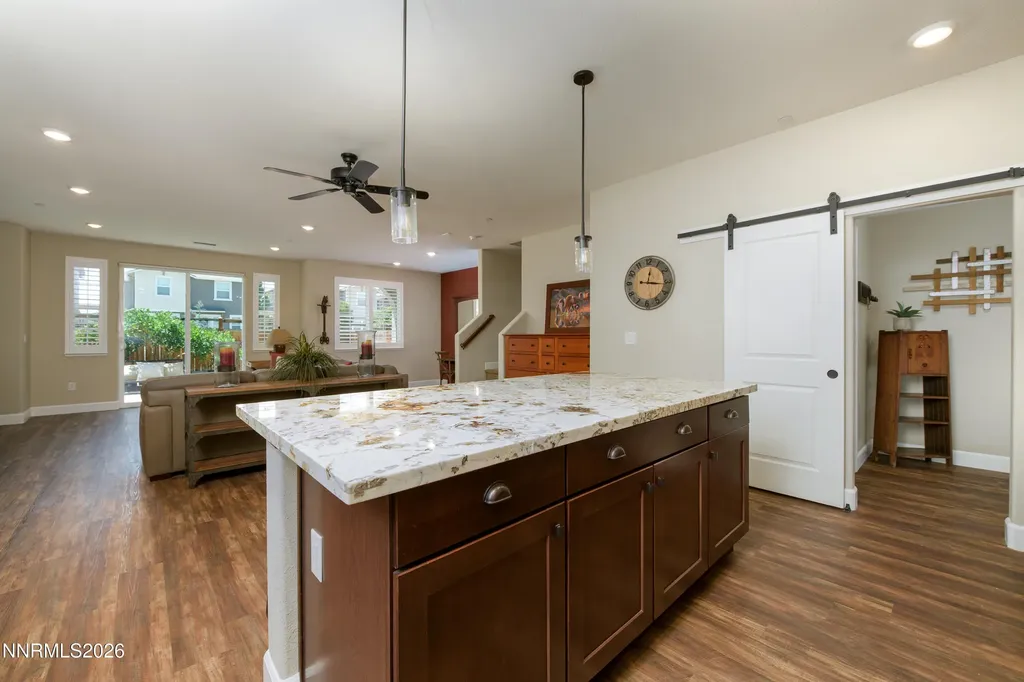 1253 Concho Gardnerville NV 89410
