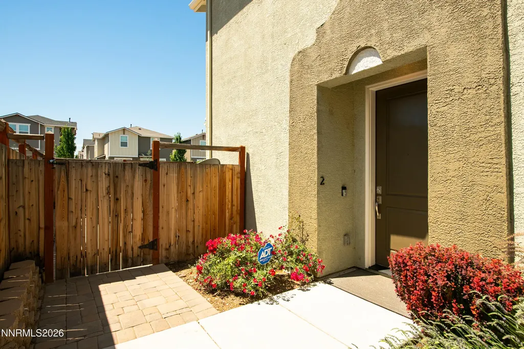 1253 Concho Gardnerville NV 89410