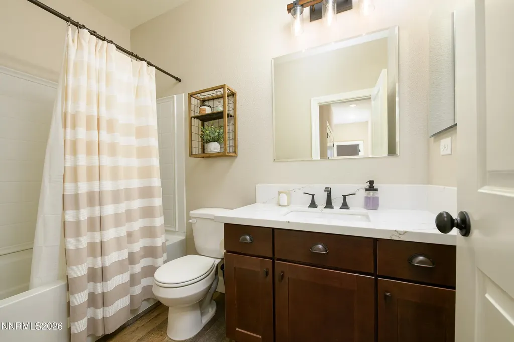 1253 Concho Gardnerville NV 89410
