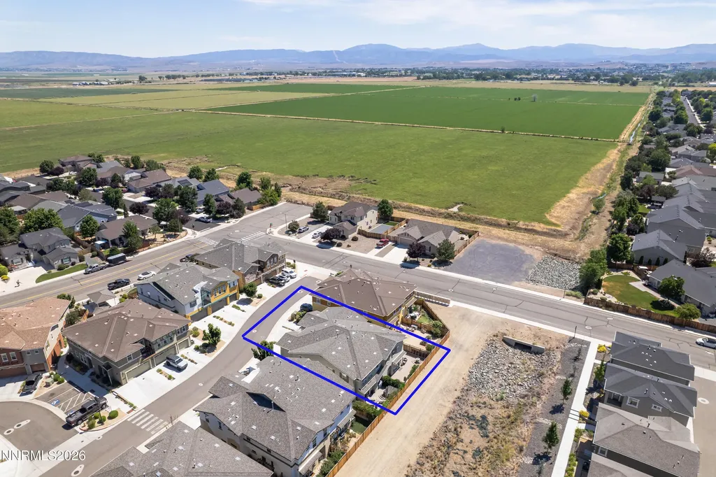 1253 Concho Gardnerville NV 89410