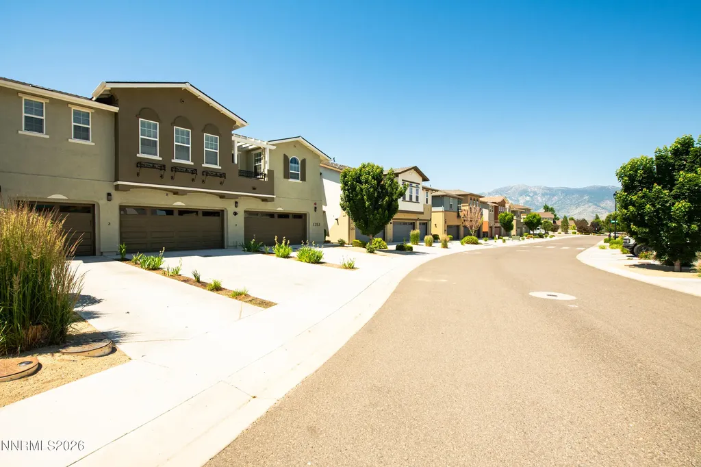 1253 Concho Gardnerville NV 89410