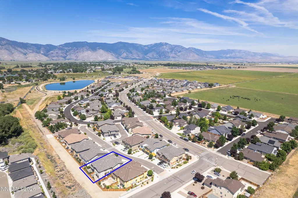 1253 Concho Gardnerville NV 89410
