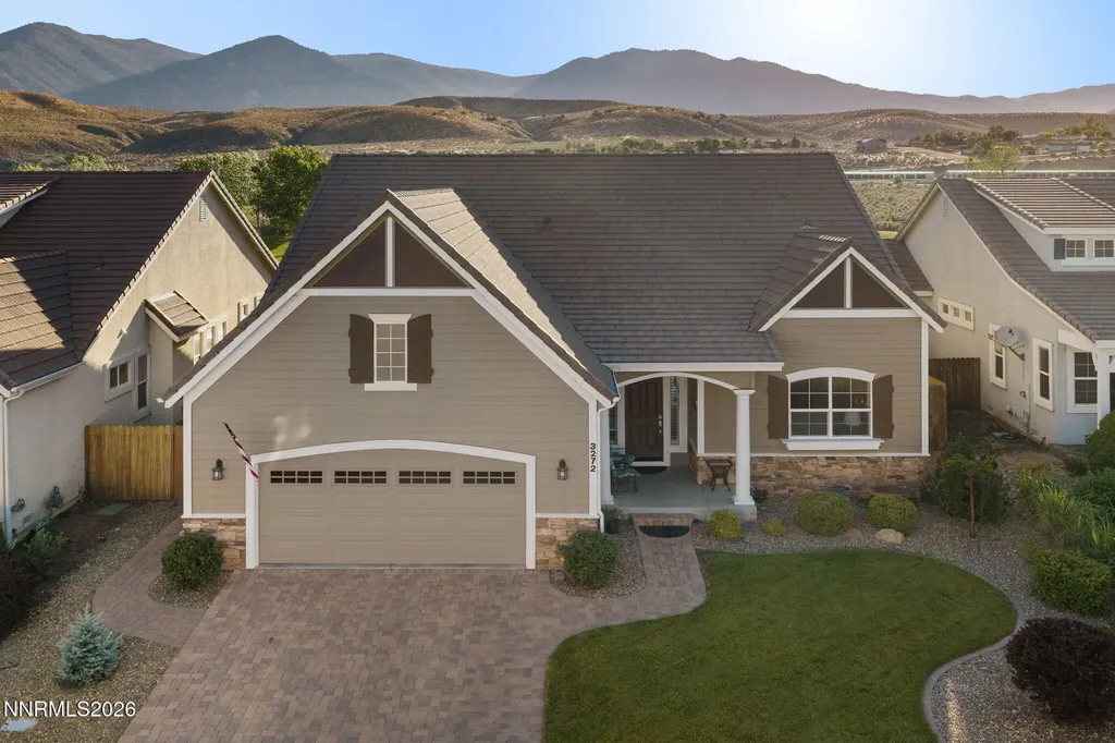 3272 Dog Leg Minden NV 89423