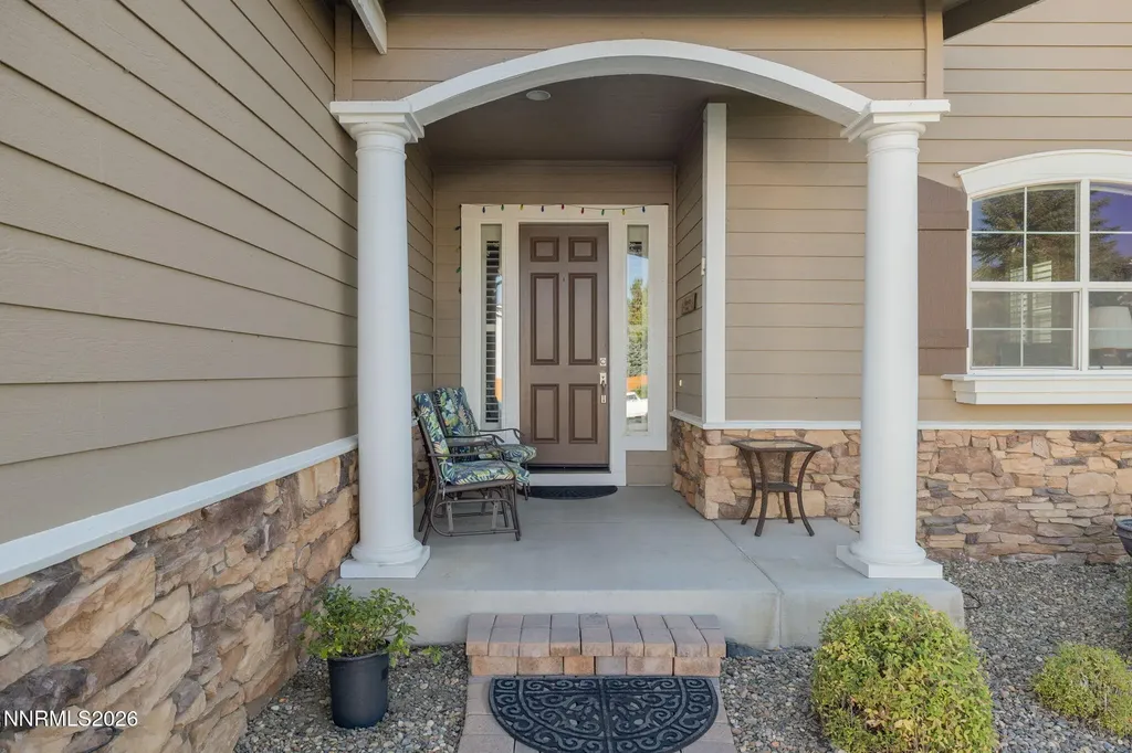 3272 Dog Leg Minden NV 89423