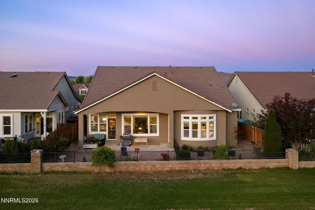 3272 Dog Leg Minden NV 89423