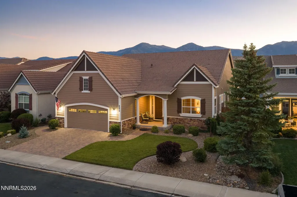 3272 Dog Leg Minden NV 89423