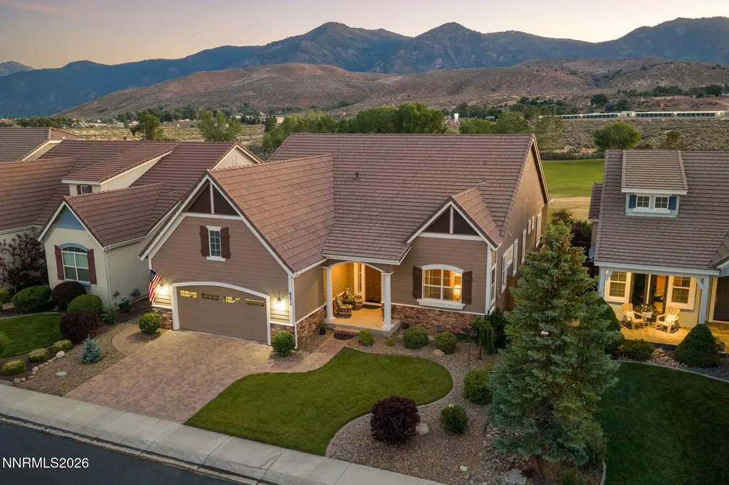3272 Dog Leg Minden NV 89423