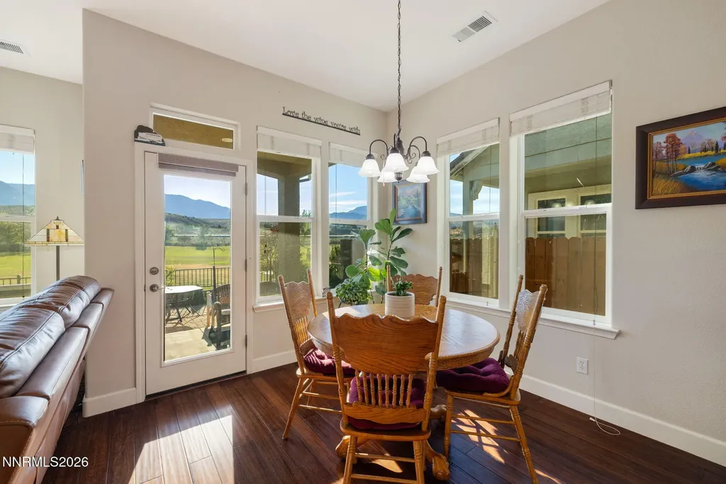 3272 Dog Leg Minden NV 89423