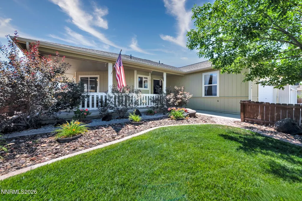 806 Karry Fallon NV 89406