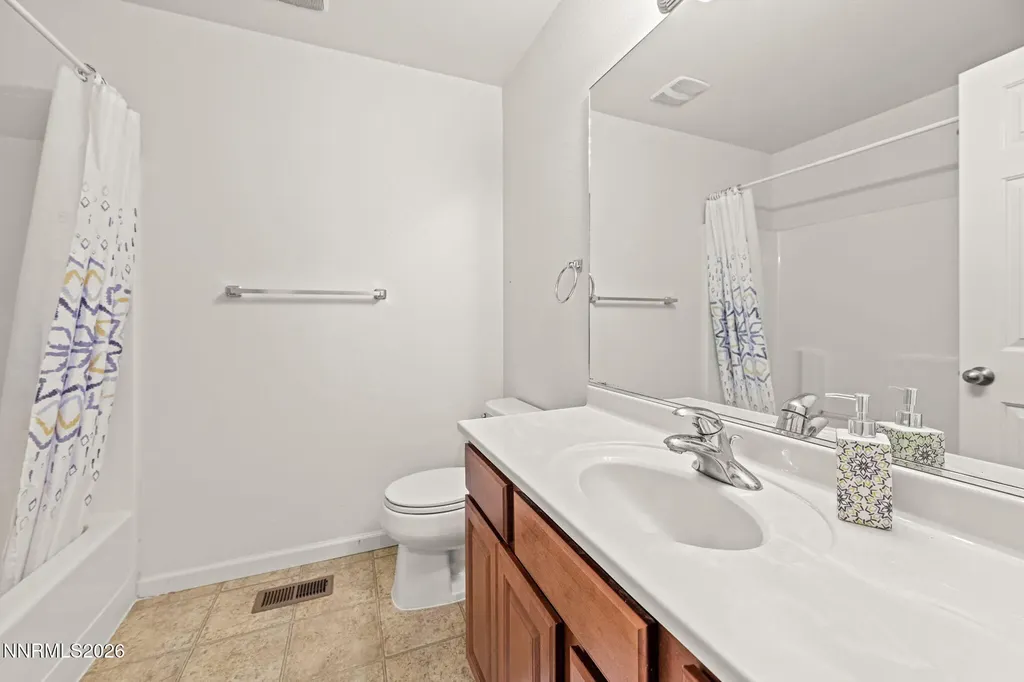 806 Karry Fallon NV 89406