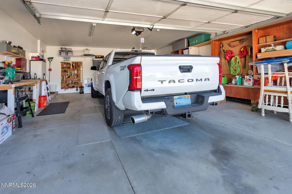 806 Karry Fallon NV 89406
