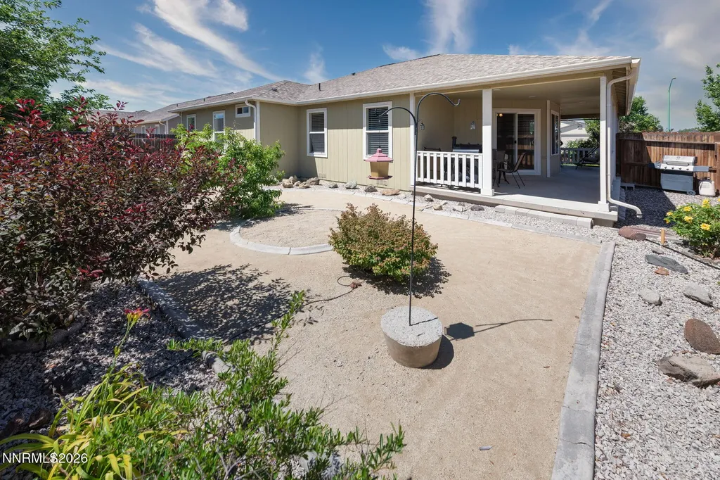 806 Karry Fallon NV 89406