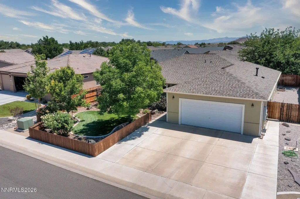 806 Karry Fallon NV 89406