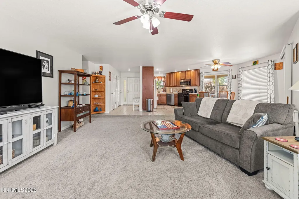 806 Karry Fallon NV 89406