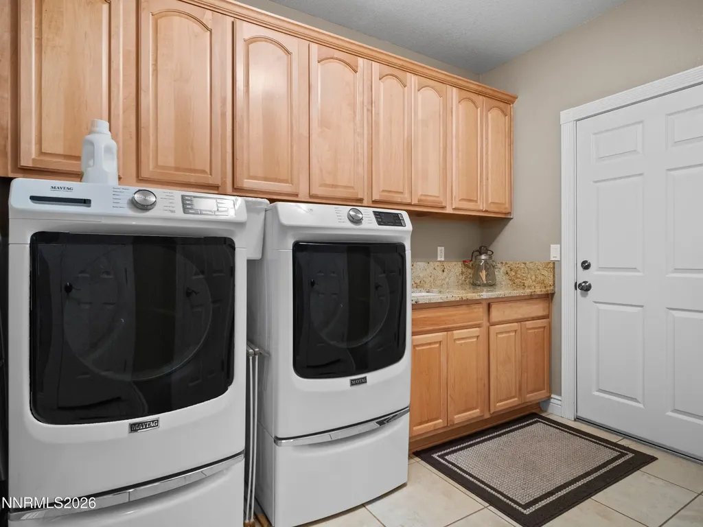 1379 Macenna Gardnerville NV 89410