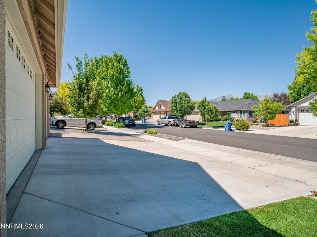 1379 Macenna Gardnerville NV 89410