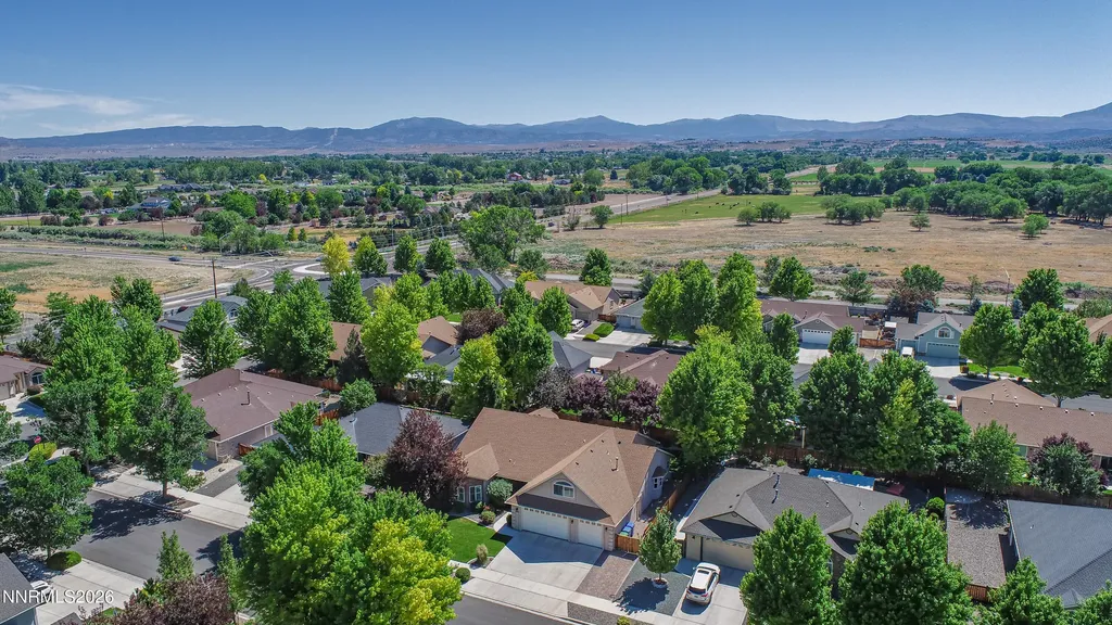 1379 Macenna Gardnerville NV 89410