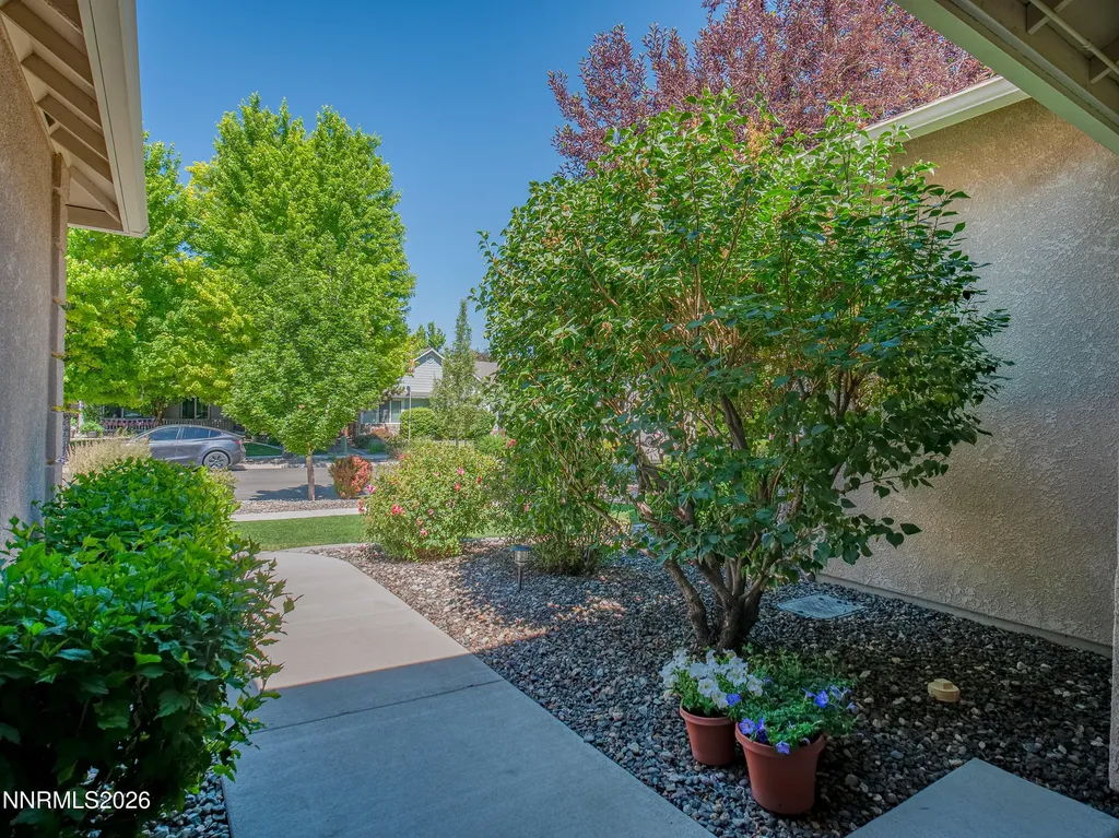 1379 Macenna Gardnerville NV 89410