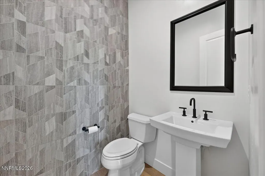 8697 Eagle Chase Reno NV 89523