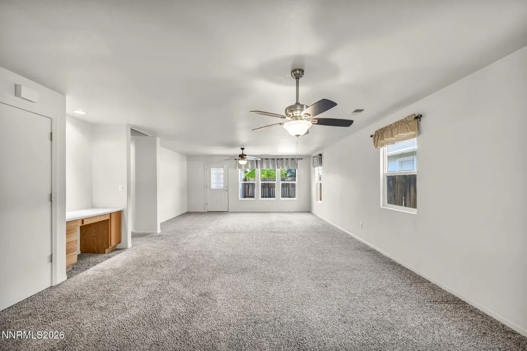 1408 Honey Locust Gardnerville NV 89410