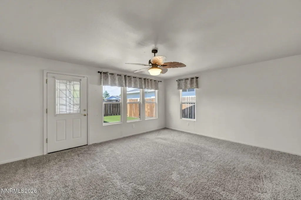 1408 Honey Locust Gardnerville NV 89410