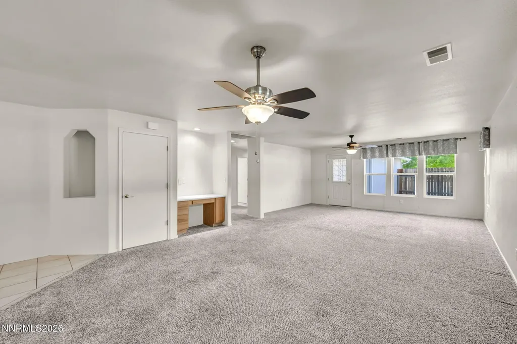 1408 Honey Locust Gardnerville NV 89410