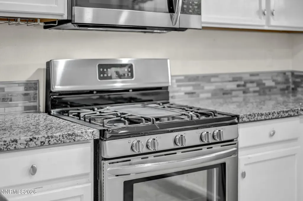 1408 Honey Locust Gardnerville NV 89410