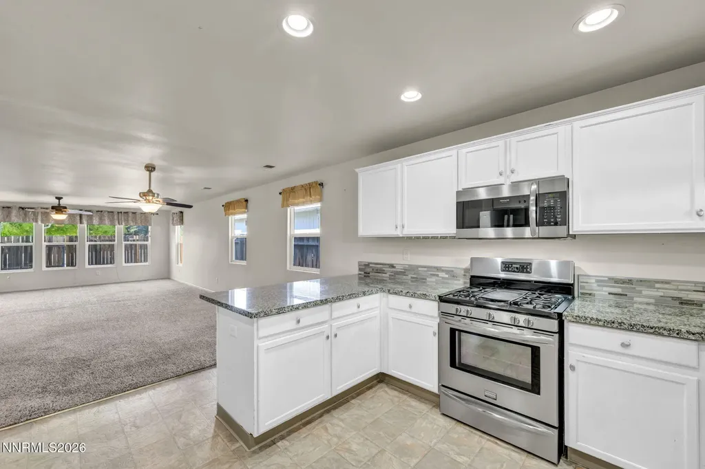 1408 Honey Locust Gardnerville NV 89410