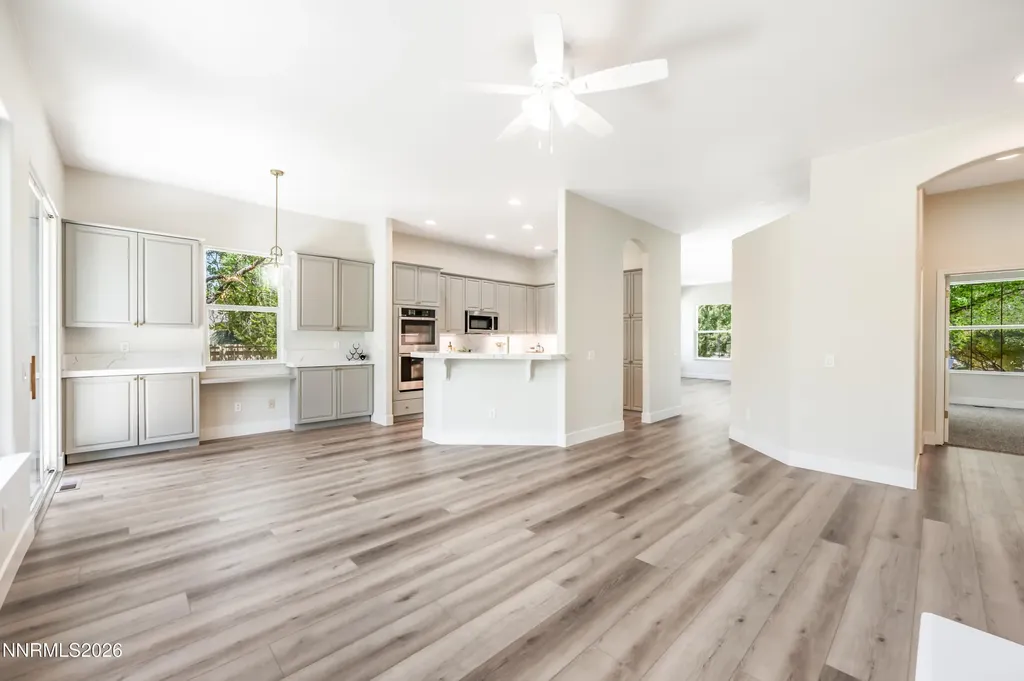 1690 Caughlin Creek Reno NV 89519