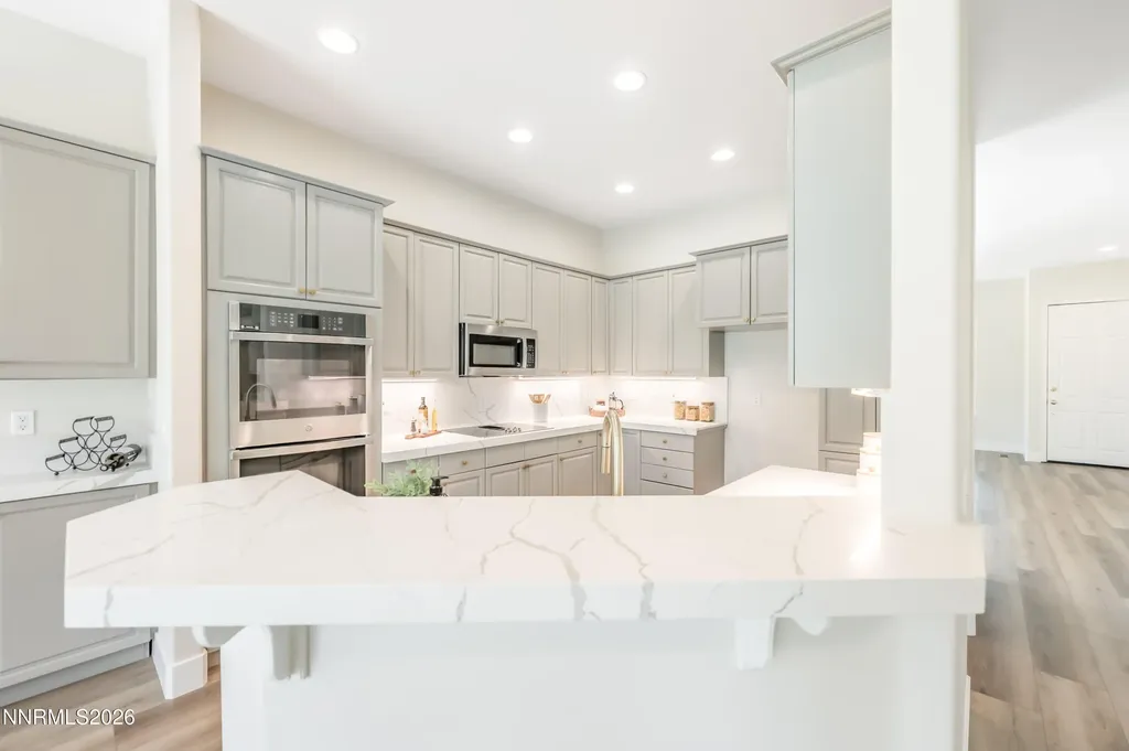 1690 Caughlin Creek Reno NV 89519