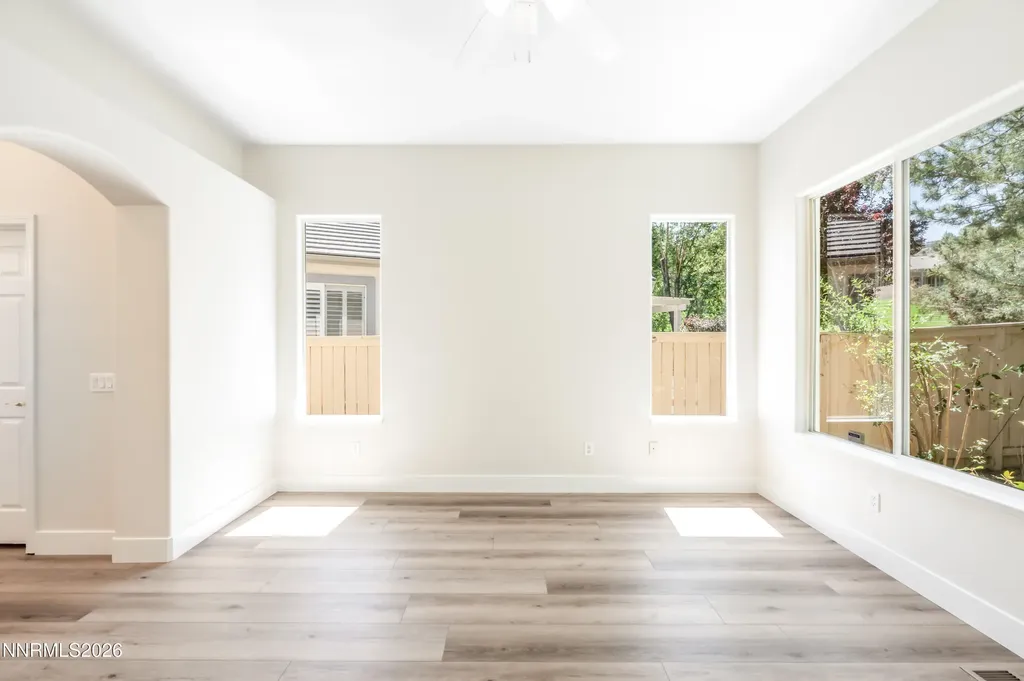 1690 Caughlin Creek Reno NV 89519
