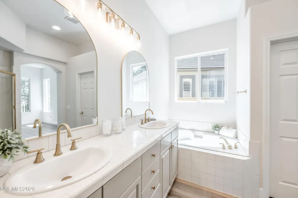 1690 Caughlin Creek Reno NV 89519