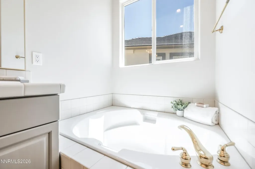 1690 Caughlin Creek Reno NV 89519