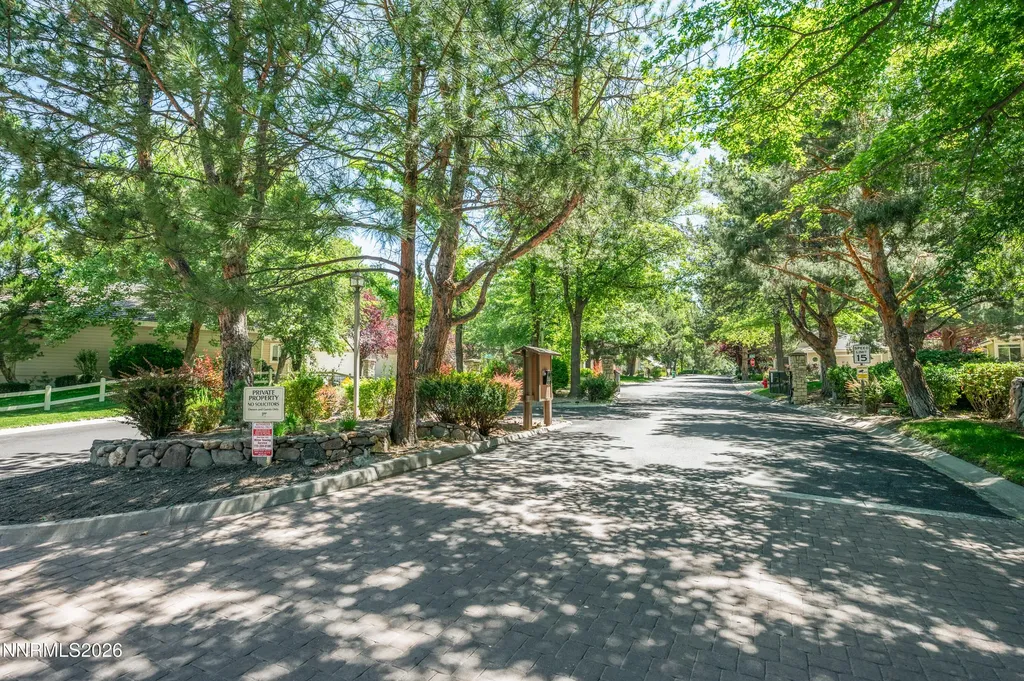 1690 Caughlin Creek Reno NV 89519
