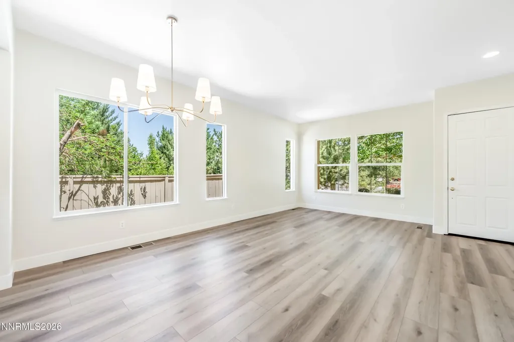 1690 Caughlin Creek Reno NV 89519