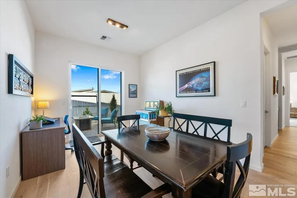 2261 Paint Horse Reno NV 89521