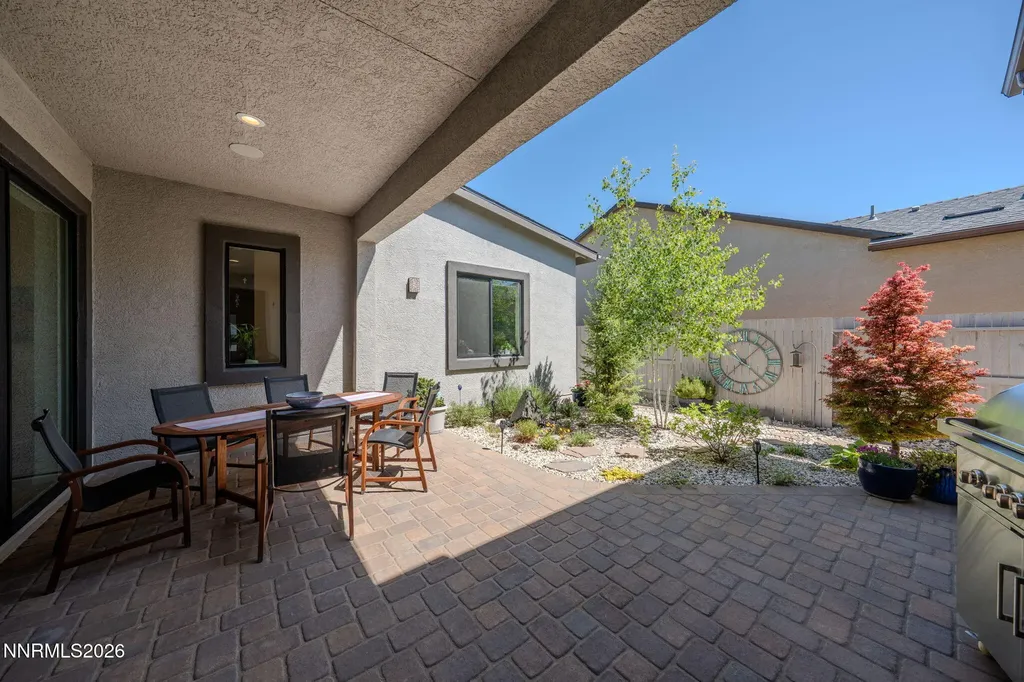 2261 Paint Horse Reno NV 89521