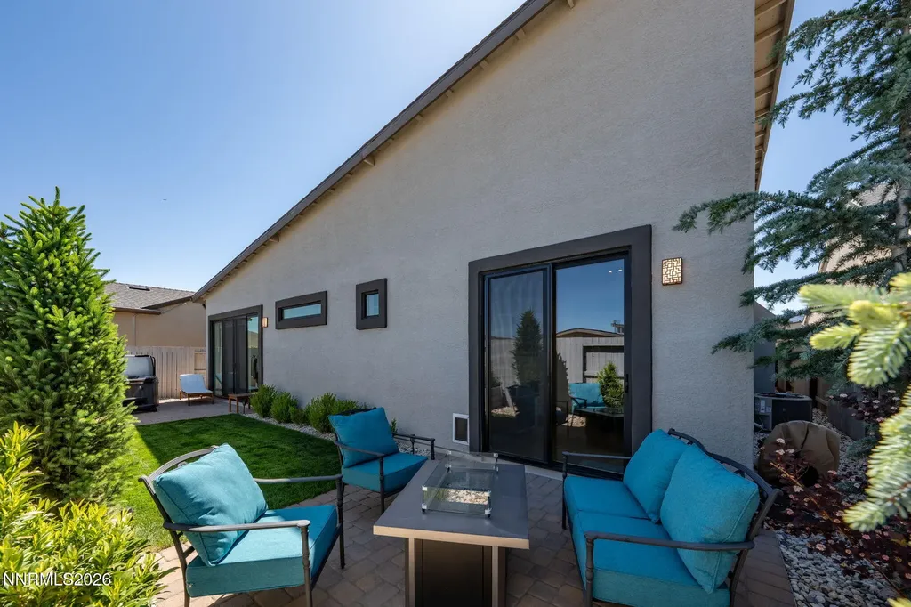 2261 Paint Horse Reno NV 89521