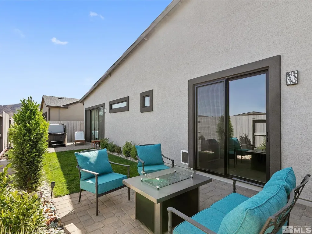 2261 Paint Horse Reno NV 89521