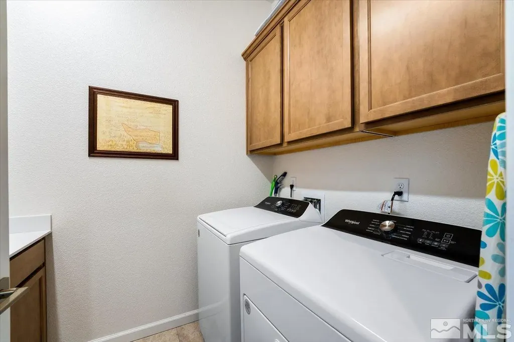 2261 Paint Horse Reno NV 89521