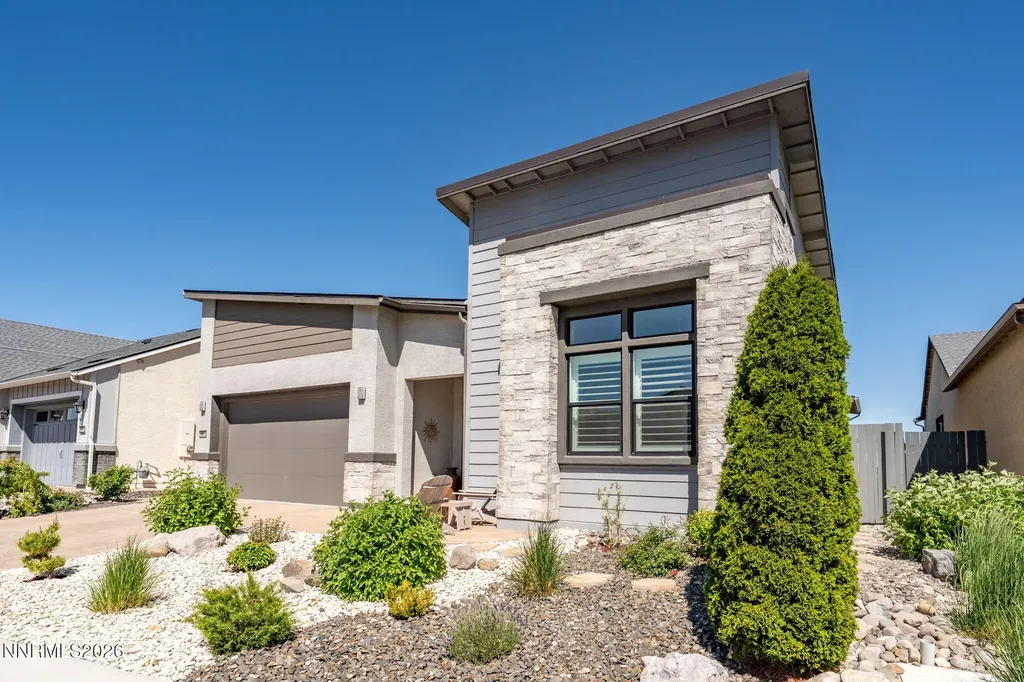 2261 Paint Horse Reno NV 89521