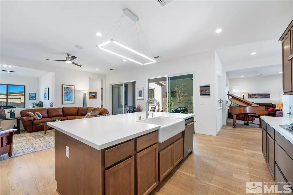 2261 Paint Horse Reno NV 89521