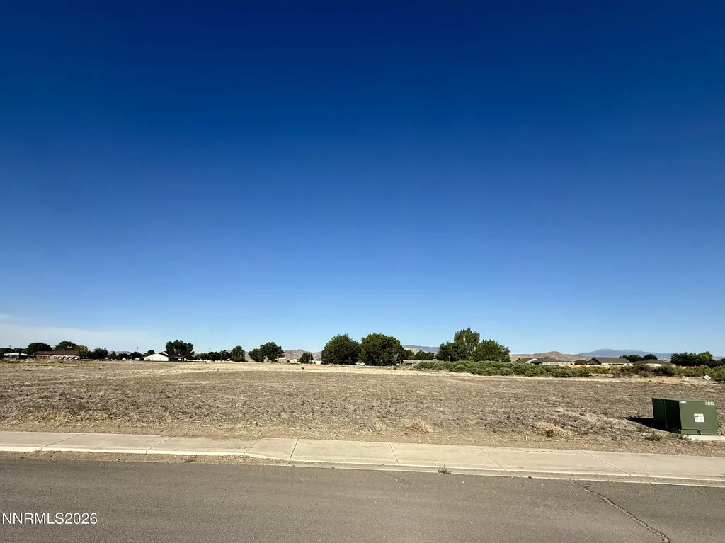 812 Whitacre Yerington NV 89447
